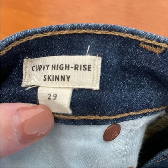 Madewell Curvy High Rise Skinny Jean - Picture 7 of 11